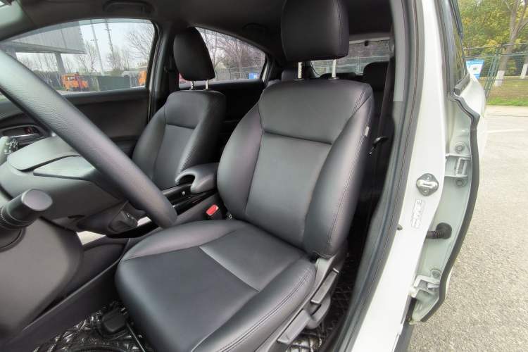 Used Honda XR-V 2019 1.5L CVT Classic Edition China V Interior 6