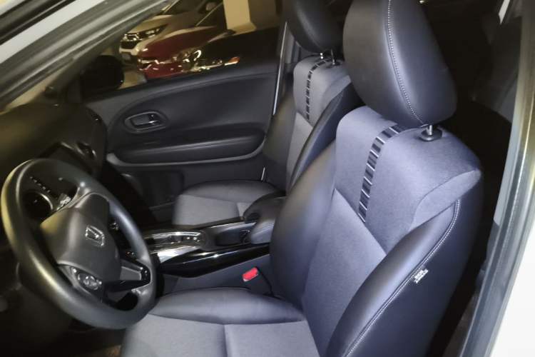 Used Honda XR-V 2019 220TURBO CVT Luxury Edition China VI Emission Standard Left Front Seat