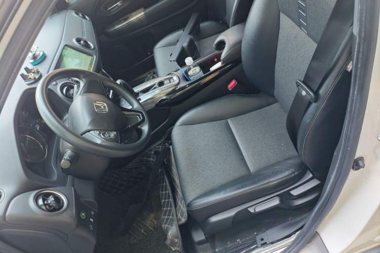 Used Honda XR-V 2019 220TURBO CVT Luxury Edition China VI Emission Standard Left Front Seat