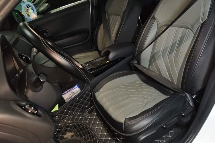 Used Honda XR-V 2019 220TURBO CVT Luxury Edition China VI Emission Standard Left Front Seat
