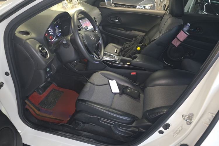 Used Honda XR-V 2019 220TURBO CVT Luxury Edition China VI Emission Standard Left Front Seat