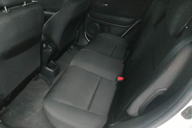 Used Honda XR-V 2019 1.5L CVT Classic Edition China V Left Rear Seat