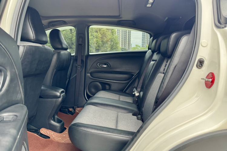 Used Honda XR-V 2019 220TURBO CVT Luxury Edition China VI Emission Standard Left Rear Seat