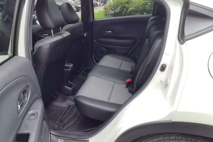 Used Honda XR-V 2019 220TURBO CVT Luxury Edition China VI Emission Standard Left Rear Seat