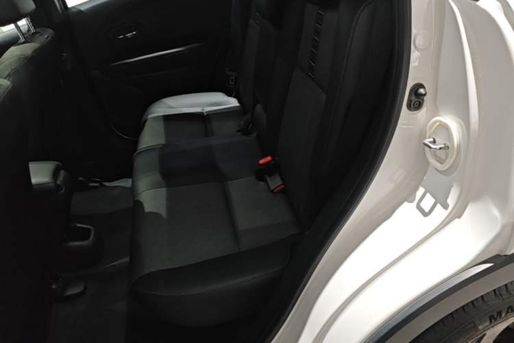 Used Honda XR-V 2019 220TURBO CVT Luxury Edition China VI Emission Standard Left Rear Seat