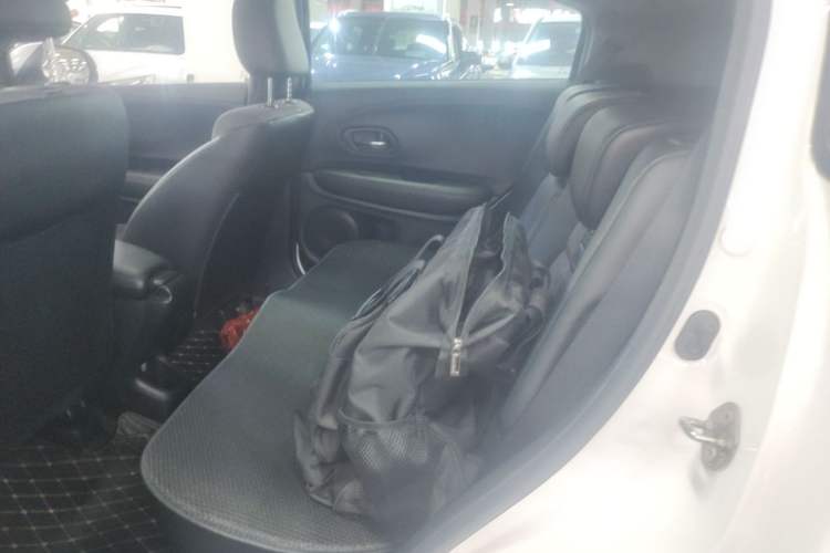 Used Honda XR-V 2019 220TURBO CVT Luxury Edition China VI Emission Standard Left Rear Seat