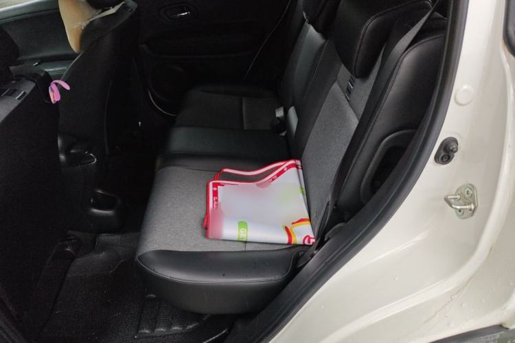 Used Honda XR-V 2019 220TURBO CVT Luxury Edition China VI Emission Standard Left Rear Seat