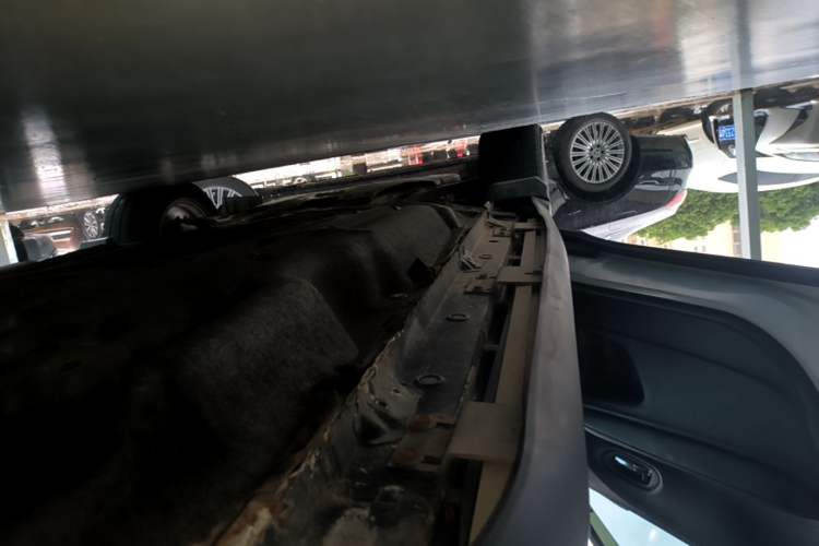Used Honda XR-V 2019 220TURBO CVT Luxury Edition China VI Emission Standard Left Side Sill