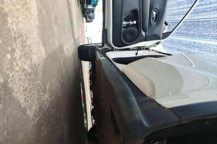 Used Honda XR-V 2019 1.5L CVT Comfort Version China V Emission Standard Left Side Sill