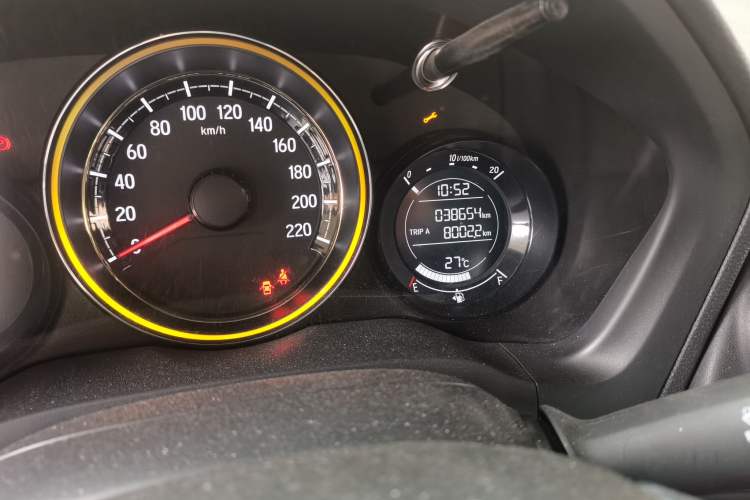 Used Honda XR-V 2019 220TURBO CVT Luxury Edition China V Emission Standard Odometer Close Up