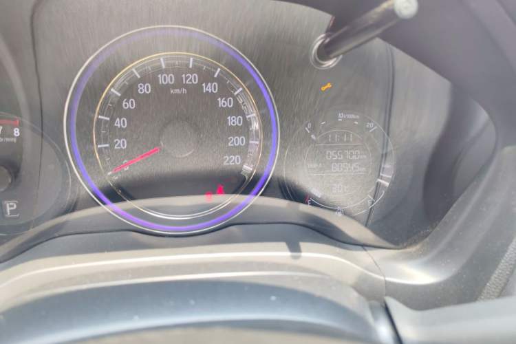 Used Honda XR-V 2019 220TURBO CVT Luxury Edition China VI Emission Standard Odometer Close Up