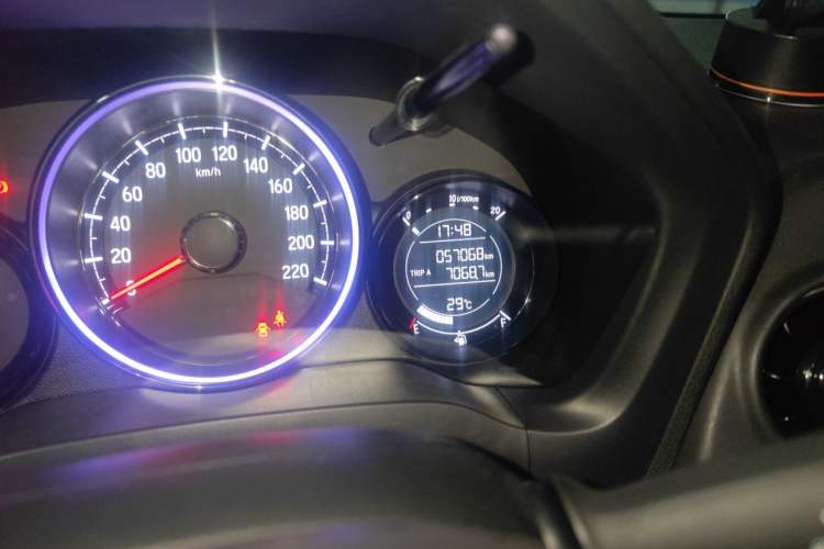 Used Honda XR-V 2019 1.5L CVT Comfort Version China VI Odometer Close Up