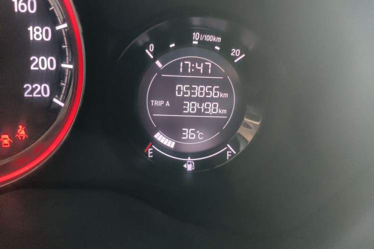 Used Honda XR-V 2019 1.5L CVT Comfort Version China VI Odometer Close Up