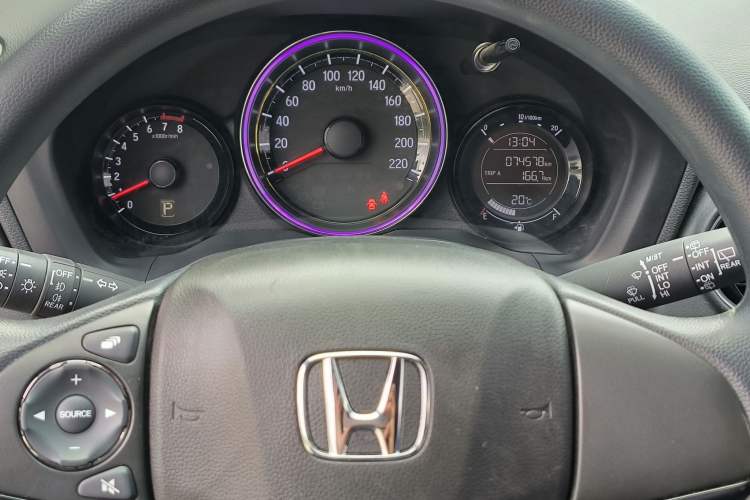 Used Honda XR-V 2019 1.5L CVT Classic Edition China V Odometer Close Up