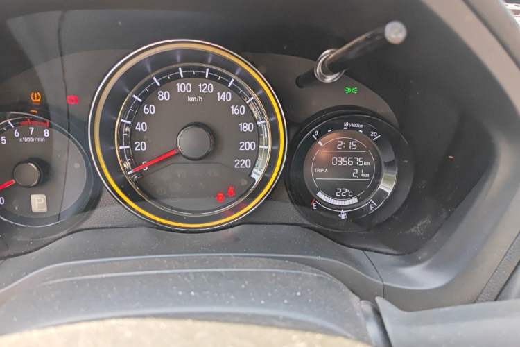 Used Honda XR-V 2019 220TURBO CVT Luxury Edition China VI Emission Standard Odometer Close Up