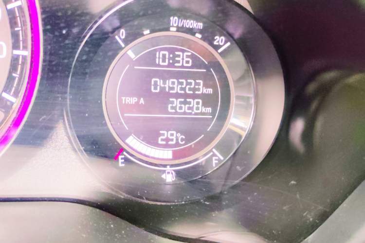 Used Honda XR-V 2019 220TURBO CVT Luxury Edition China VI Emission Standard Odometer Close Up