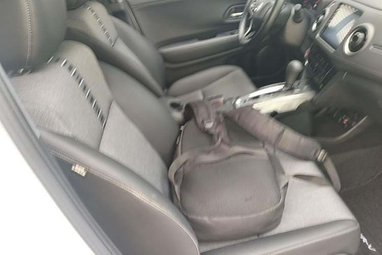 Used Honda XR-V 2019 220TURBO CVT Luxury Edition China VI Emission Standard Right Front Seat