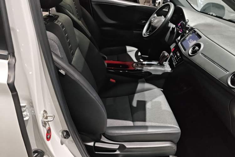 Used Honda XR-V 2019 220TURBO CVT Luxury Edition China VI Emission Standard Right Front Seat