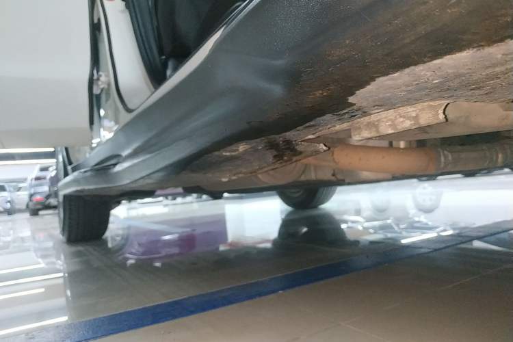 Used Honda XR-V 2019 1.5L CVT Classic Edition China V Right Side Sill