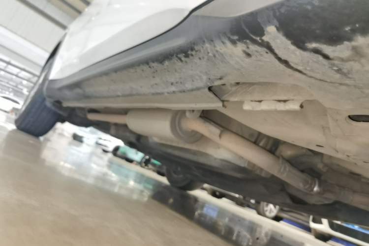 Used Honda XR-V 2019 1.5L CVT Luxury Edition China VI Right Side Sill