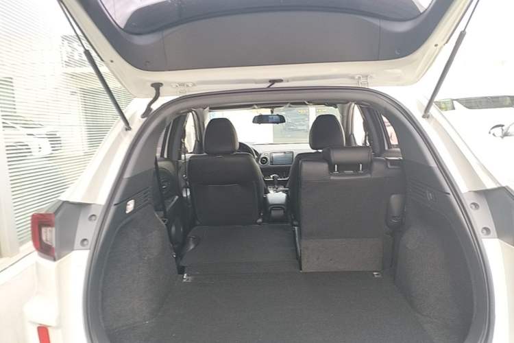 Used Honda XR-V 2019 220TURBO CVT Luxury Edition China VI Emission Standard Trunk