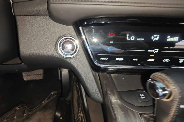 Used Honda XR-V 2019 220TURBO CVT Luxury Edition China VI Emission Standard Vehicle Key