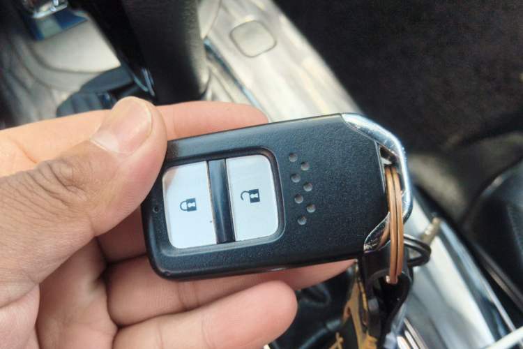 Used Honda XR-V 2019 220TURBO CVT Luxury Edition China V Emission Standard Vehicle Key