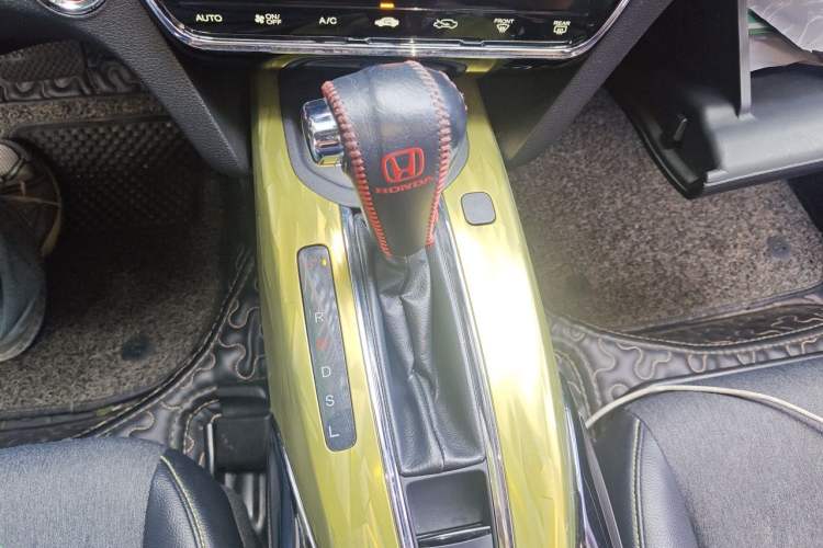 Used Honda XR-V 2019 220TURBO CVT Luxury Edition China V Emission Standard Gear Lever