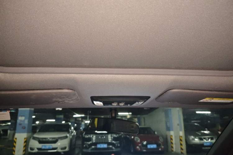Used Honda XR-V 2019 1.5L CVT Comfort Version China VI Headliner