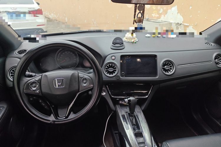 Used Honda XR-V 2020 220TURBO CVT Luxury Edition Center Console