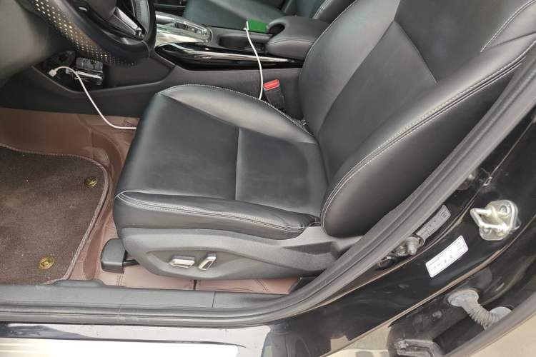 Used Honda XR-V 2020 220TURBO CVT Luxury Edition Left Front Seat
