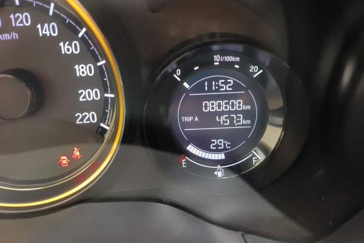 Used Honda XR-V 2020 220TURBO CVT Luxury Edition Odometer Close Up