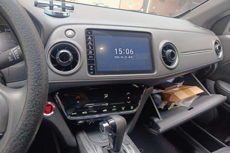 Used Honda XR-V 2020 220TURBO CVT Luxury Edition Audio And AC Panel