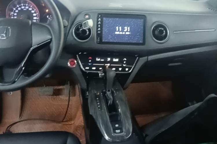 Used Honda XR-V 2020 220TURBO CVT Luxury Edition Audio And AC Panel