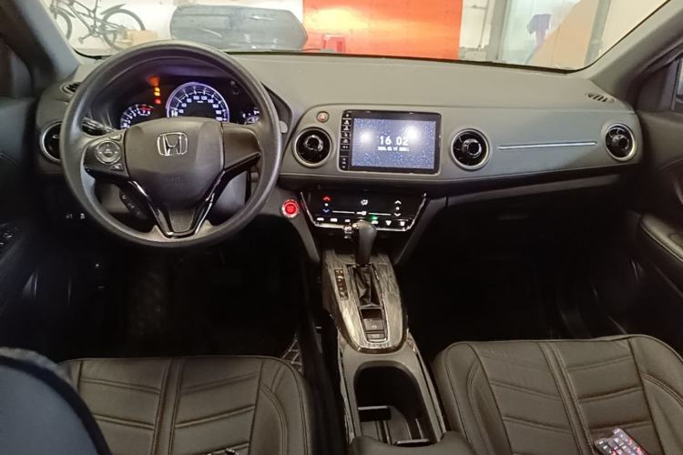 Used Honda XR-V 2020 220TURBO CVT Luxury Edition Center Console
