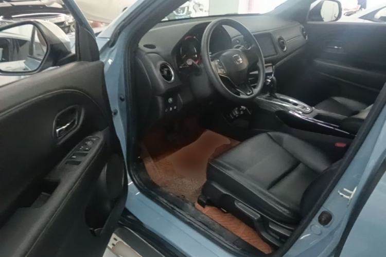 Used Honda XR-V 2020 220TURBO CVT Luxury Edition Driver Seat