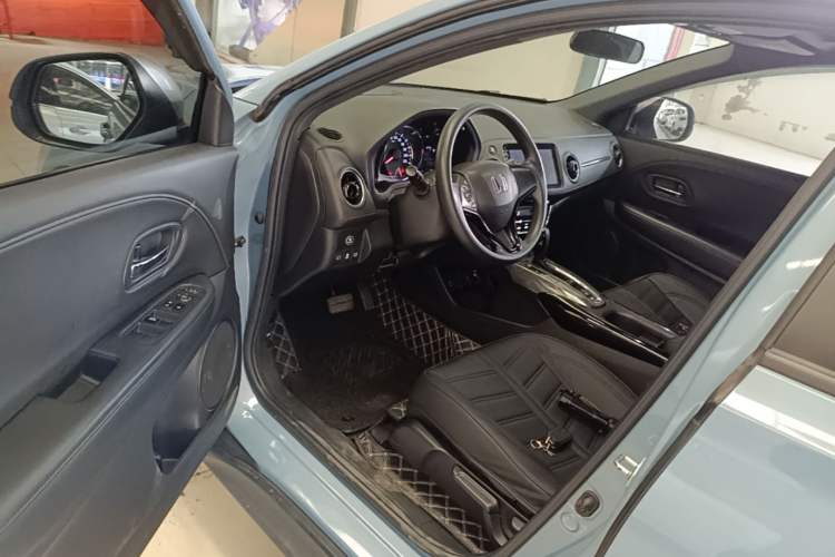 Used Honda XR-V 2020 220TURBO CVT Luxury Edition Driver Seat