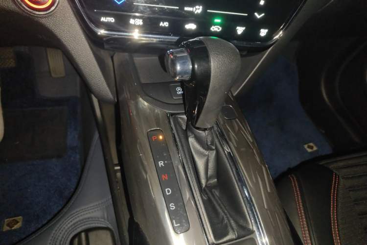 Used Honda XR-V 2020 220TURBO CVT Luxury Edition Gear Lever