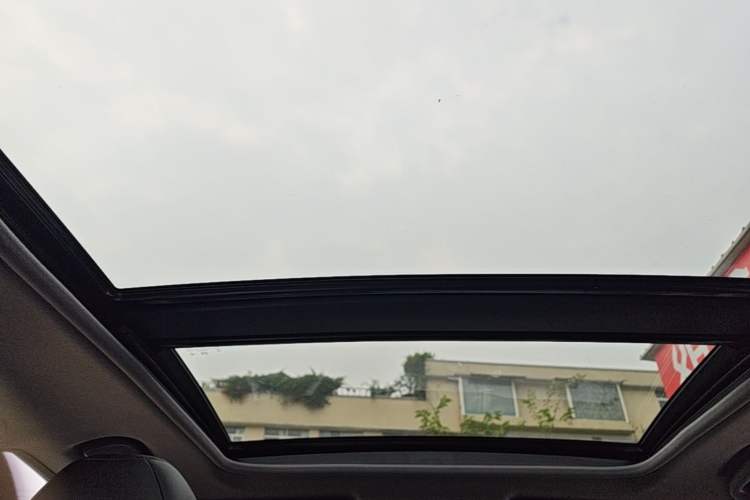 Used Honda XR-V 2020 1.5L CVT Comfort Version Headliner