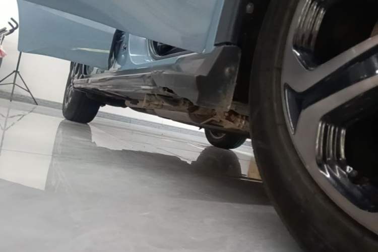 Used Honda XR-V 2020 220TURBO CVT Luxury Edition Right Side Sill