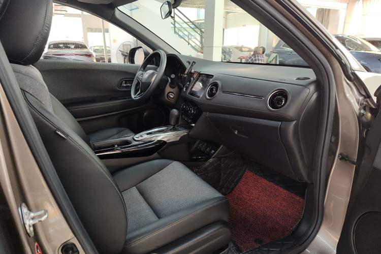 Used Honda XR-V 2020 1.5L CVT Comfort Version Interior 3