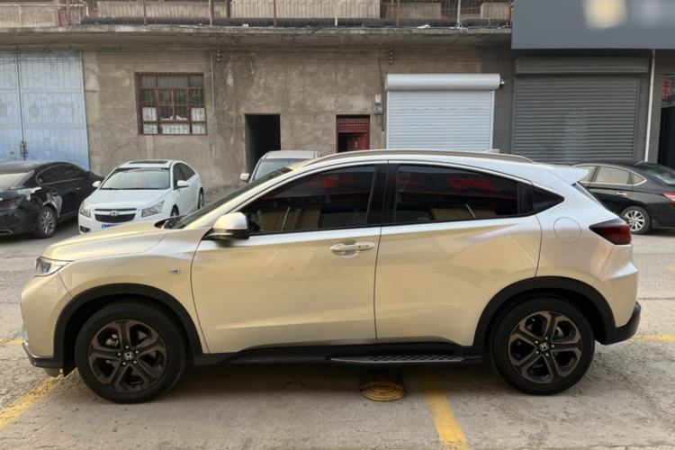 Used Honda XR-V 2020 220TURBO CVT Luxury Edition Exterior 3