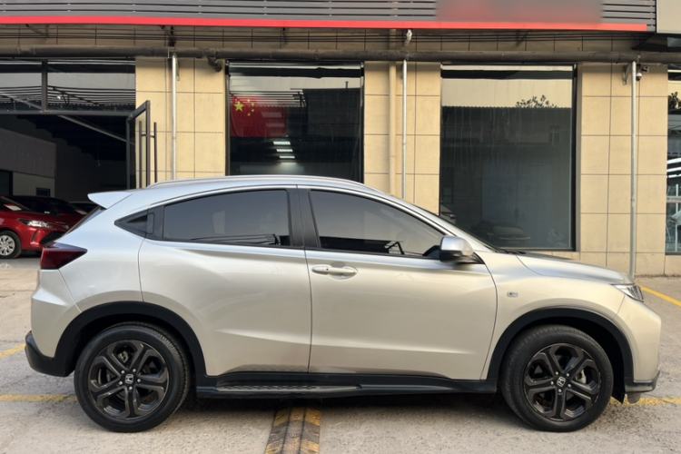 Used Honda XR-V 2020 220TURBO CVT Luxury Edition Exterior 4