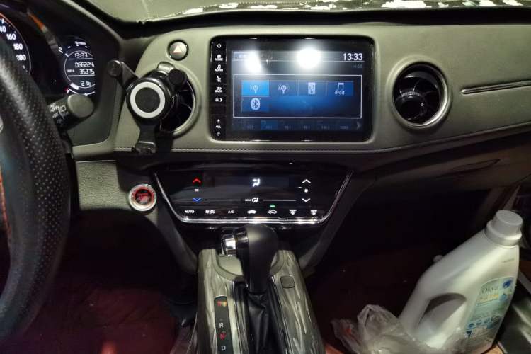 Used Honda XR-V 2020 220TURBO CVT Luxury Edition Audio And AC Panel