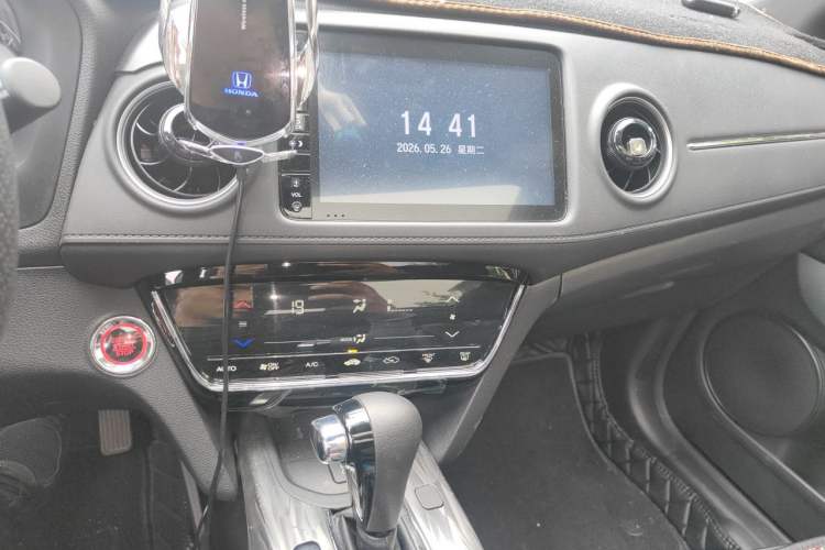 Used Honda XR-V 2020 220TURBO CVT Luxury Edition Audio And AC Panel