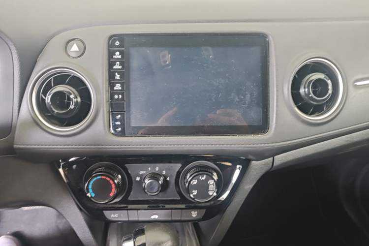 Used Honda XR-V 2020 1.5L CVT Comfort Version Audio And AC Panel