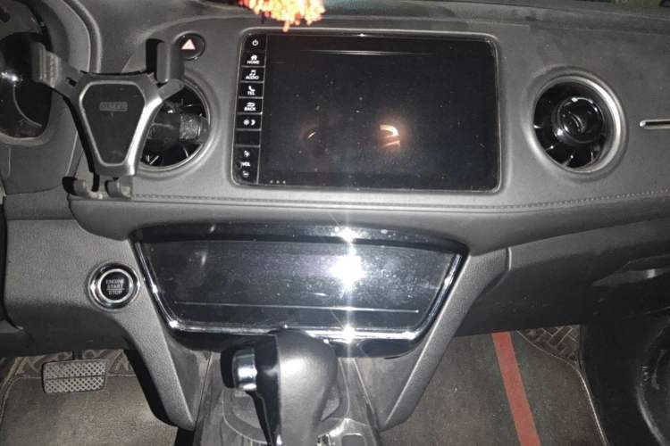 Used Honda XR-V 2020 220TURBO CVT Luxury Edition Audio And AC Panel