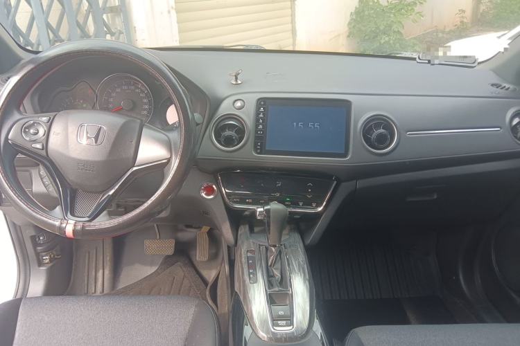Used Honda XR-V 2020 220TURBO CVT Luxury Edition Center Console
