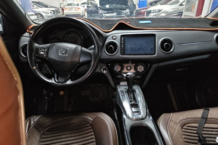 Used Honda XR-V 2020 1.5L CVT Luxury Edition Center Console