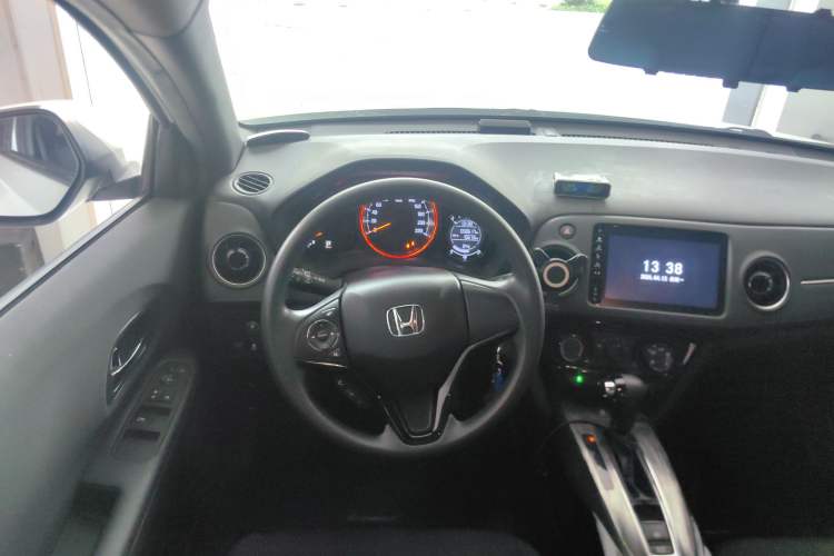 Used Honda XR-V 2020 1.5L CVT Classic Edition Center Console